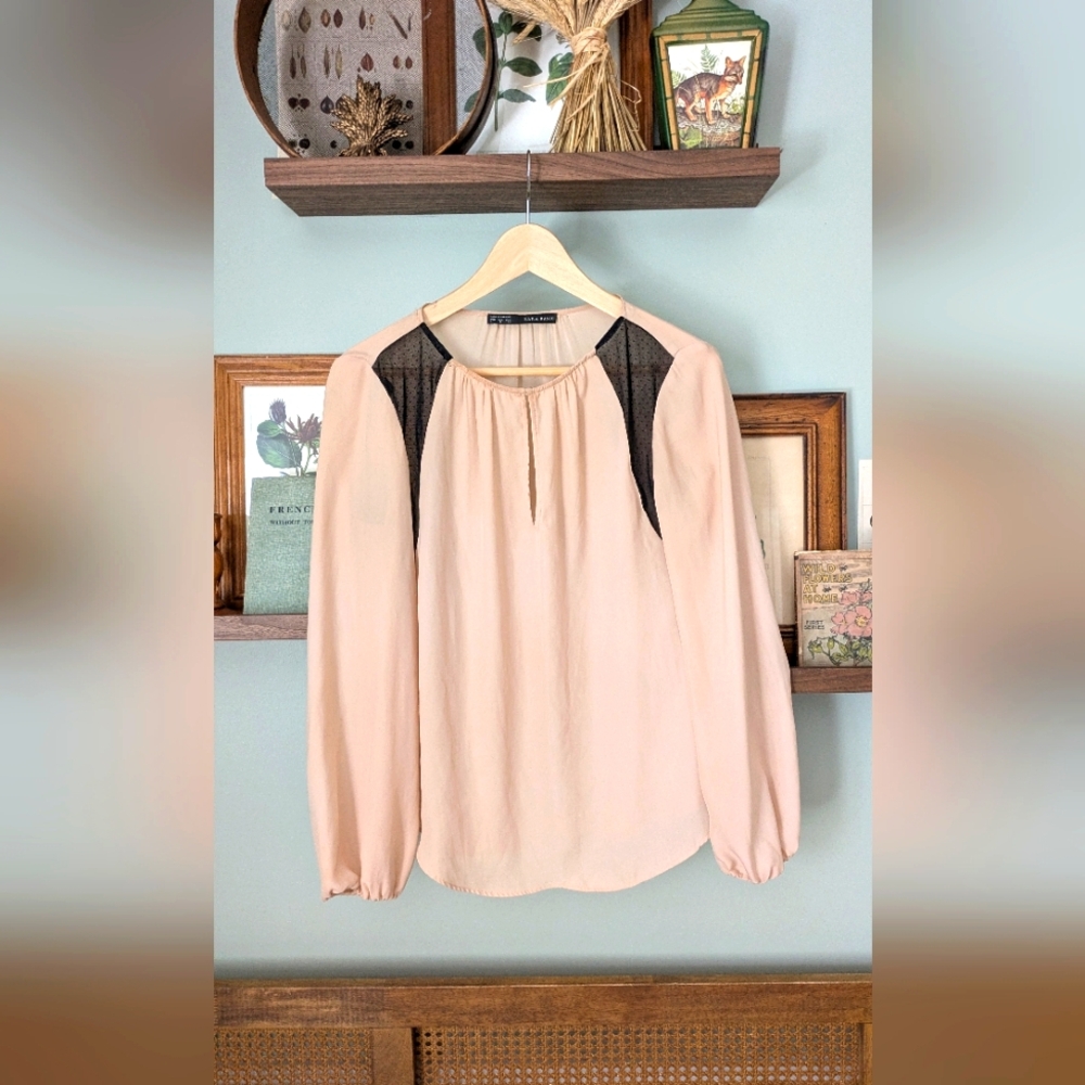 2010s Peach Zara Coquette Balletcore Blouse with Black Accents Size Medium